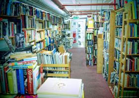 Una bella libreria londinese: Skoob Books
