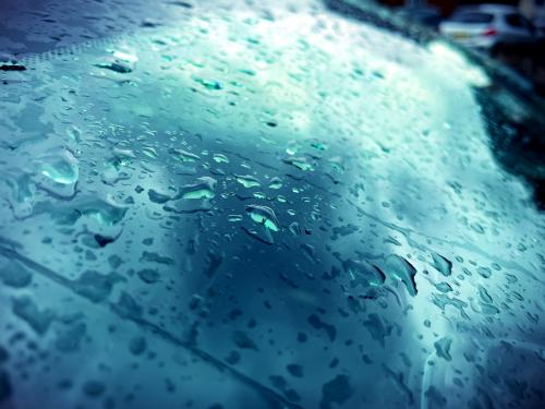 Inghilterra, oggi piove. Ieri pure, il giorno