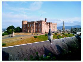 Risveglio a Inverness con vista sul castello