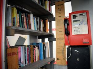 Biblioteca in una cabina telefonica, Bergen